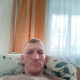 Oleg, 46 , 