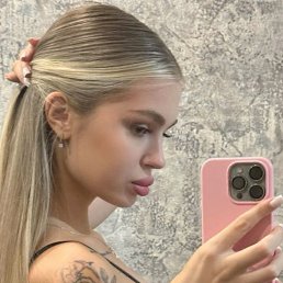 Marina, 31, 