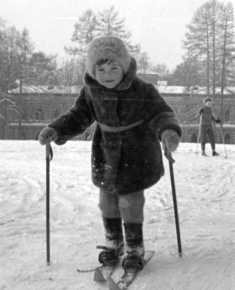 Зернова Екатерина Сергеевна дети на лыжах 1934