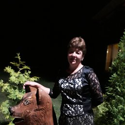 Hina, 57, 
