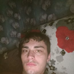 Андрей, 22, Волосово