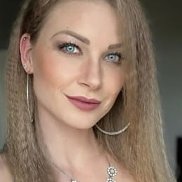 Alisa, 37 , 