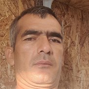 Ը, 39 , 