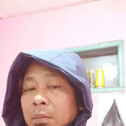 Uchim, 46, 