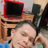 Ali, 25 , 