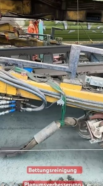 Вот такие технологии применяются для укладки железной дороги. - 2