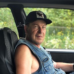 Alek, 60, 