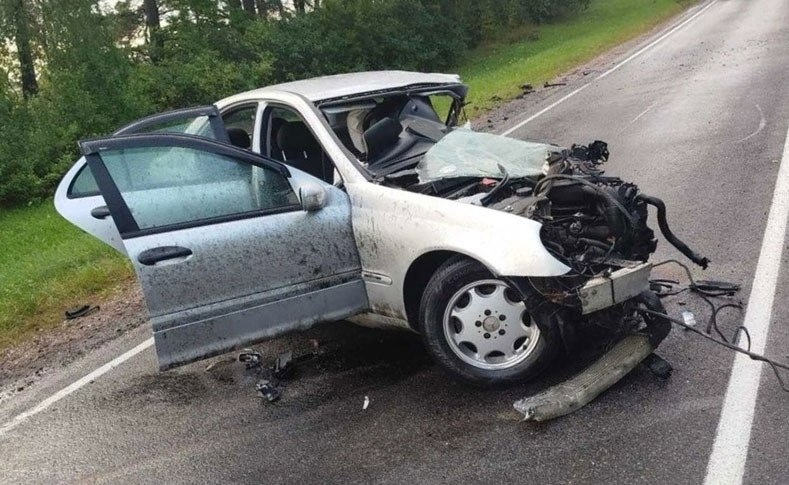 Катастрофа в Крыму: подростки угнали машину у родителей и погибли, будучи пьяными.Всего несколько ... - 2