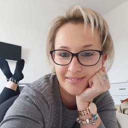 Stphanie marte, 37, 