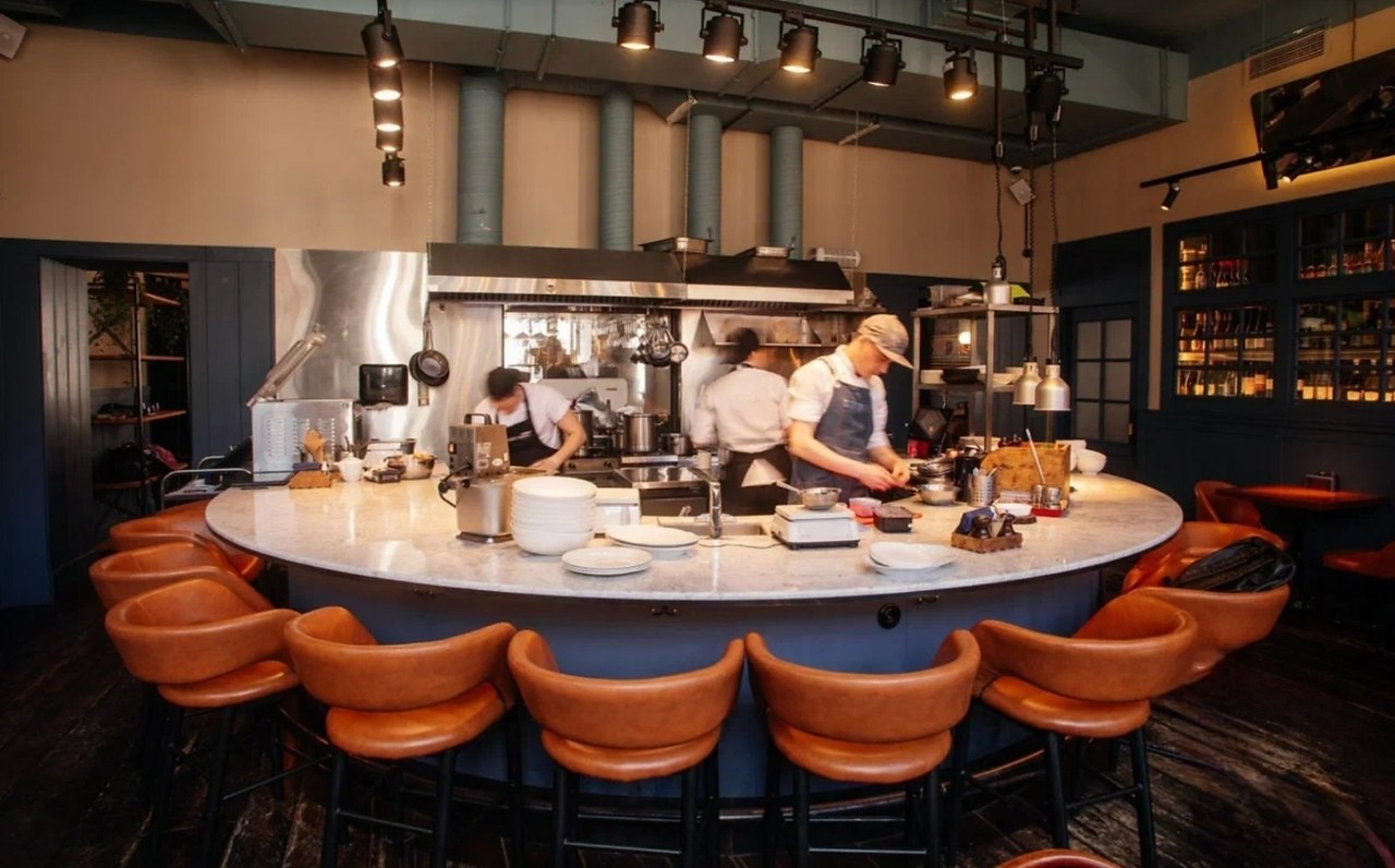 Smokey Bones  :     .    , ... - 6