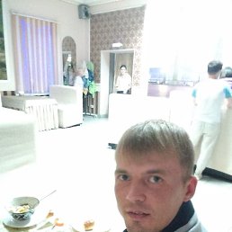 ������, ������, 33 ����