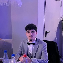 MICHEL, 24, 
